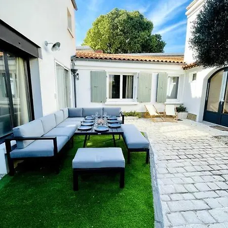 بيت للعطل Casa Rochelaise - Jacuzzi *